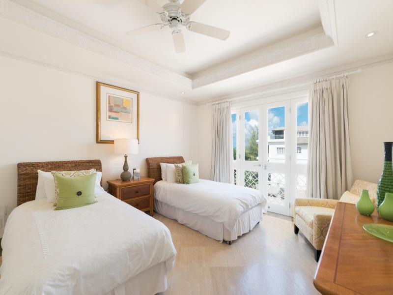 Smugglers Cove 6 , Beachfront villas Barbados , Paynes Bay , St James , West Coast Barbados  