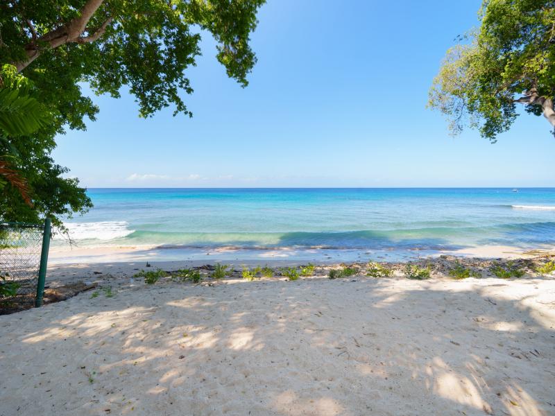 Sea Grove House , Beachfront villas Barbados , St James , The Garden, Barbados , West Coast Barbados  