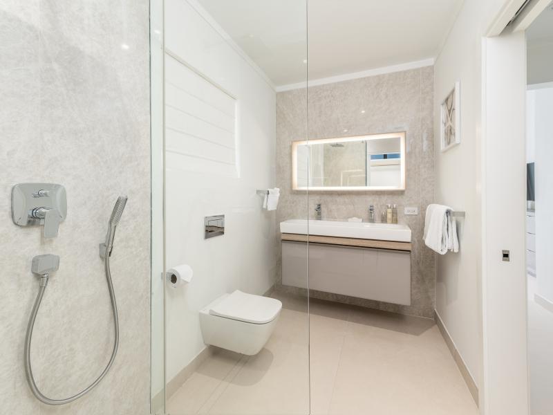 Blue Oyster - Beachfront , Beachfront villas Barbados , Lower Carlton , St Peter , West Coast Barbados  