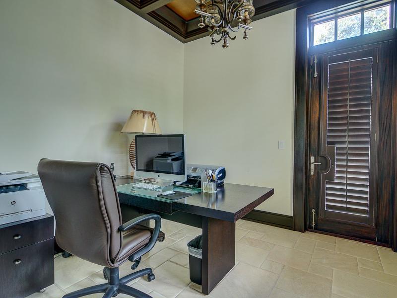 Villa Isabela - Old Fort Bay  , Nassau  