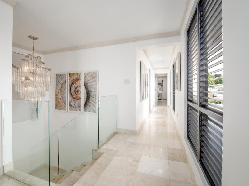 Dolphin Beach House - beachfront  , Beachfront villas Barbados , Fitts Village , St James , West Coast Barbados  