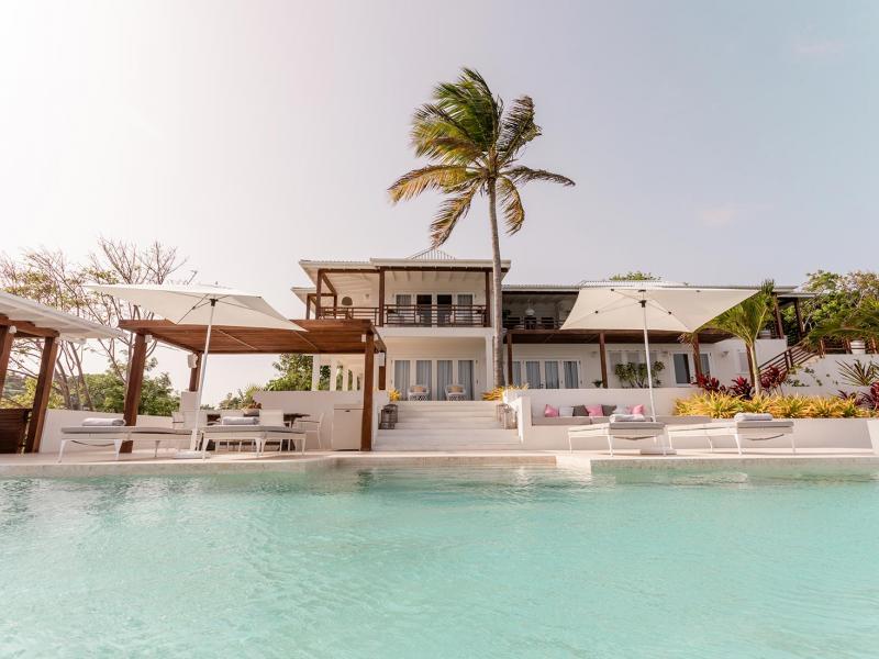 Friendship House , Friendship Bay  