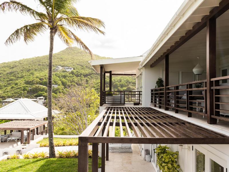 Friendship House , Friendship Bay  