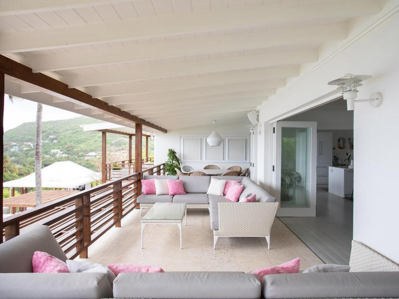 Friendship House , Friendship Bay  