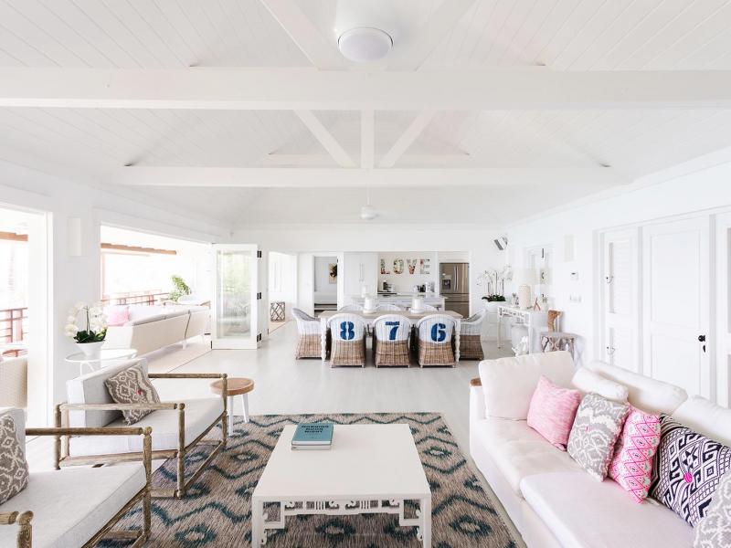 Friendship House , Friendship Bay  