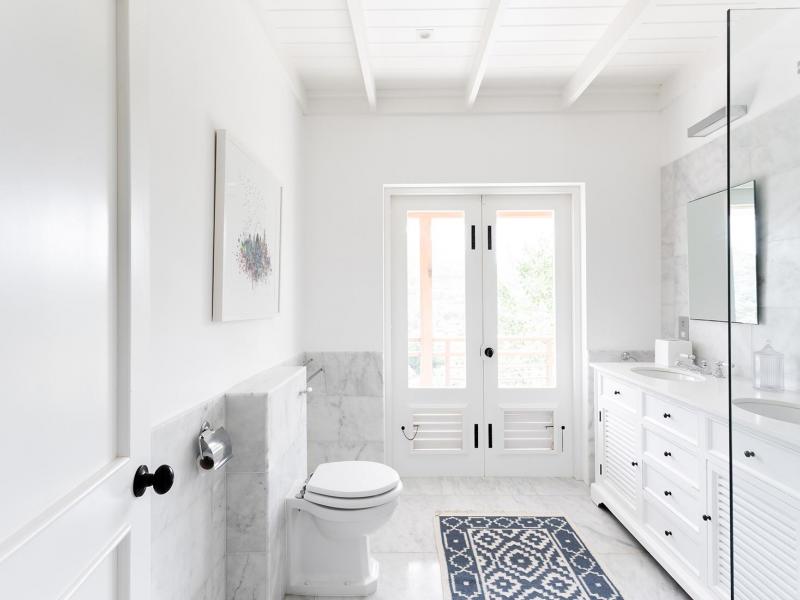 Friendship House , Friendship Bay  