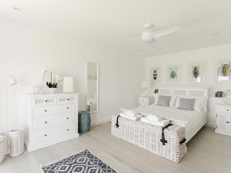 Friendship House , Friendship Bay  