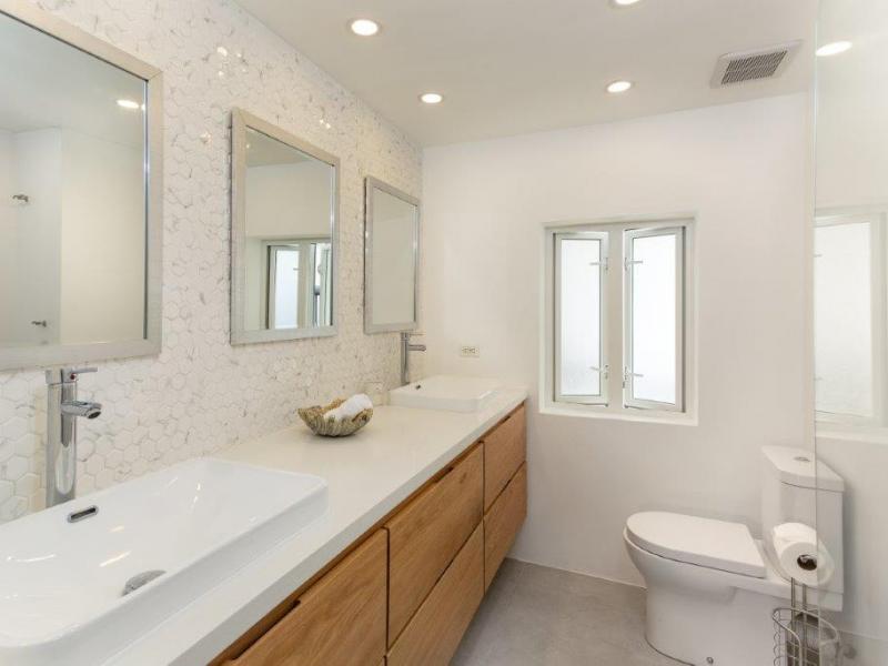 Glitter Bay 207 - Sea Glass , Glitter Bay , St James , Waterfront villas Barbados , West Coast Barbados  