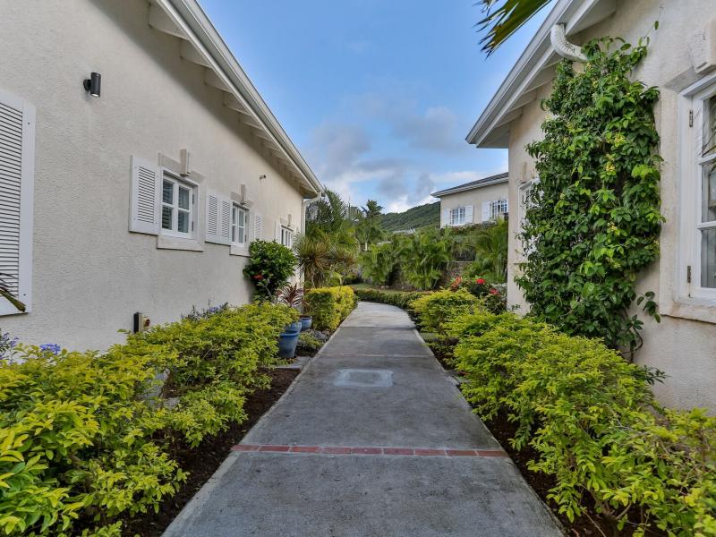 Cayman Villa , Cap Estate  