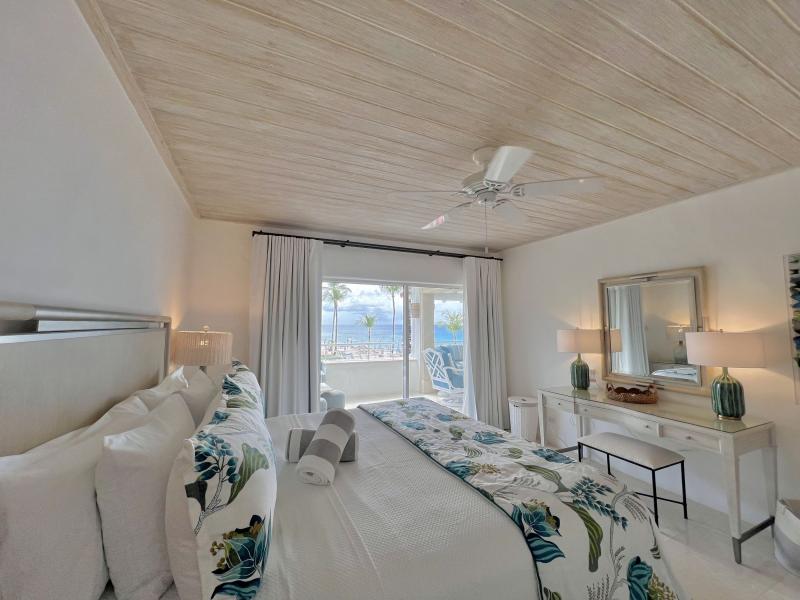 Glitter Bay 201 - Sea Sea , Beachfront villas Barbados , Glitter Bay , Porters , St James , West Coast Barbados  