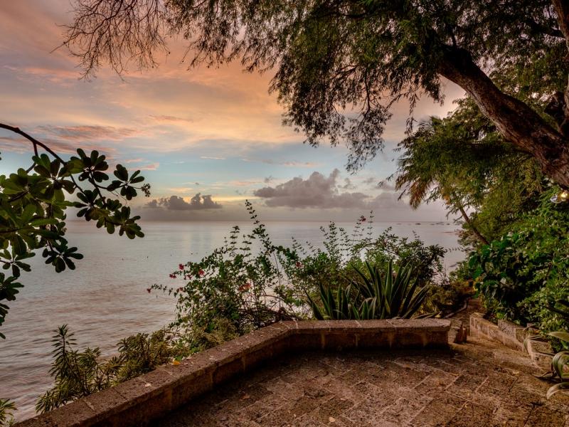 Maddox Villa , Beachfront villas Barbados , St James , The Garden, Barbados , West Coast Barbados  