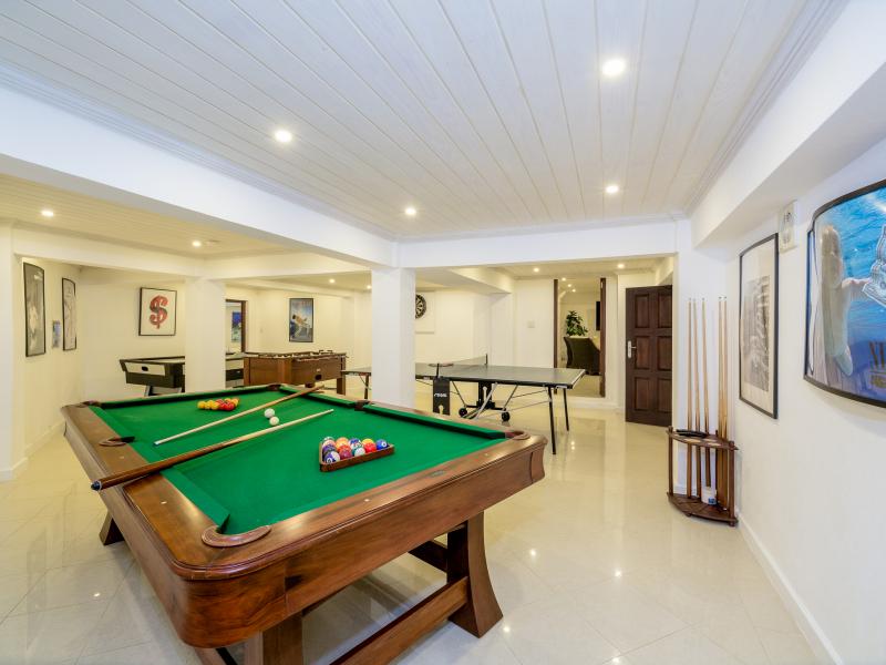 Royal Westmoreland - Mango Walk , Royal Westmoreland , St James , West Coast Barbados  