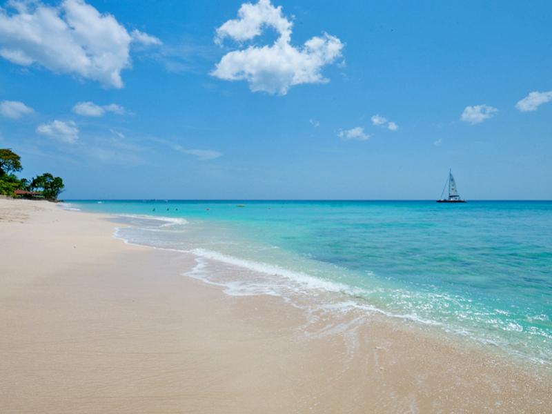Glitter Bay Anise  , Beachfront villas Barbados , Glitter Bay , St James , West Coast Barbados  