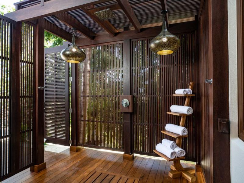 Beach Cake , Grace Bay , Turtle Cove  