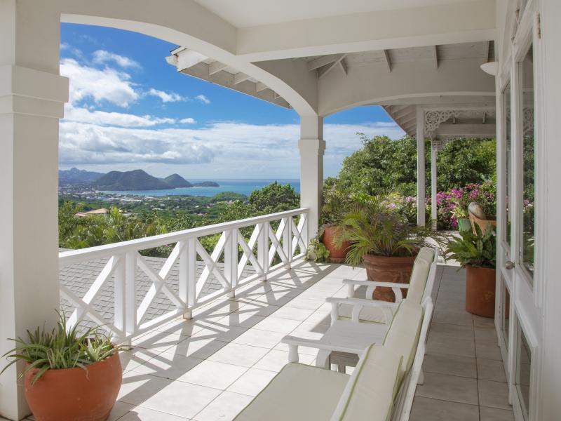 Zephyr Hill , Mount de Cap  