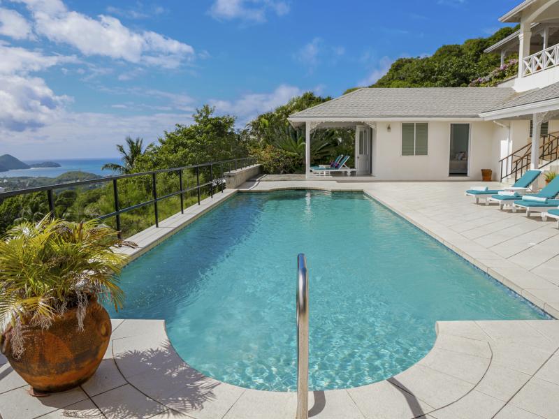 Zephyr Hill , Mount de Cap  