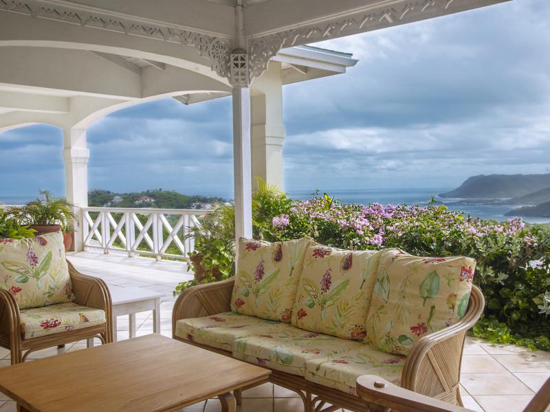 Zephyr Hill , Mount de Cap  