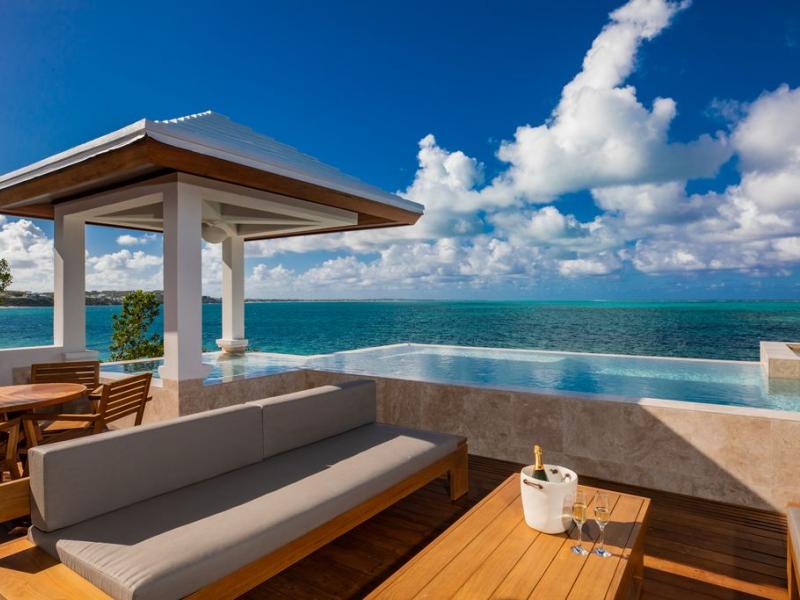 Beach Cake , Grace Bay , Turtle Cove  