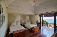 The Beach House Canouan - 5 bedroom villa with pool